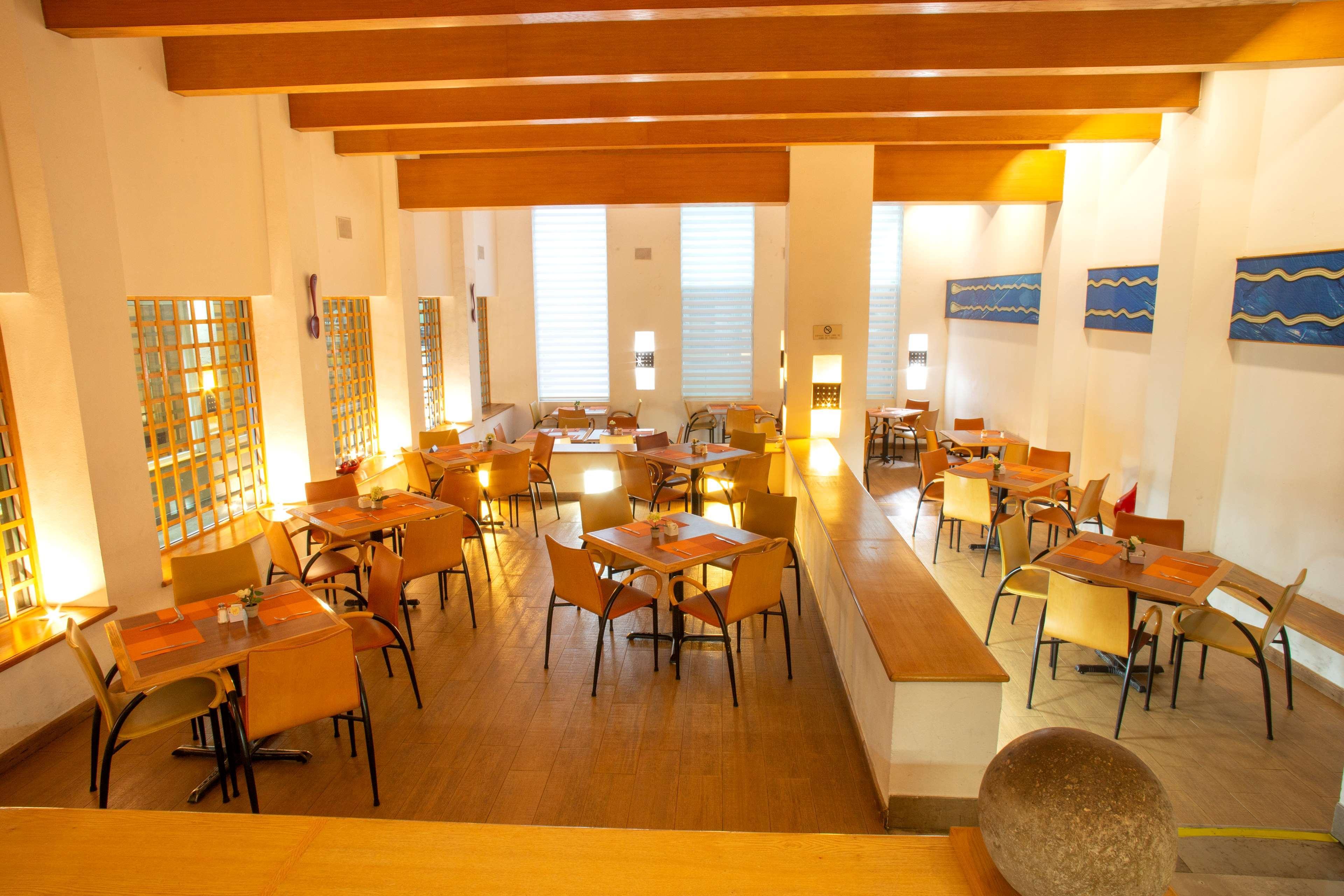 Best Western Plus Monterrey Colon 외부 사진