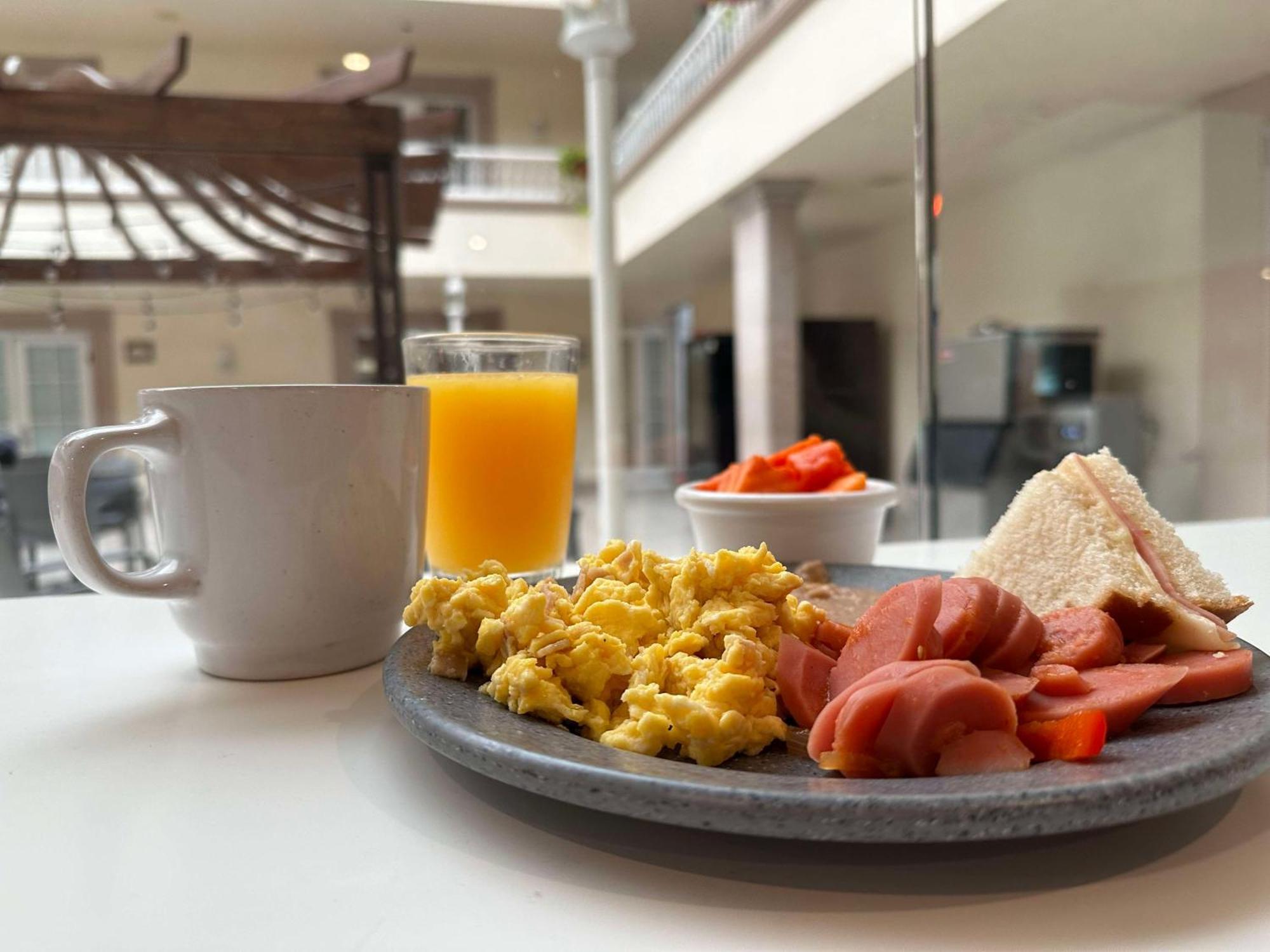 Best Western Plus Monterrey Colon 외부 사진