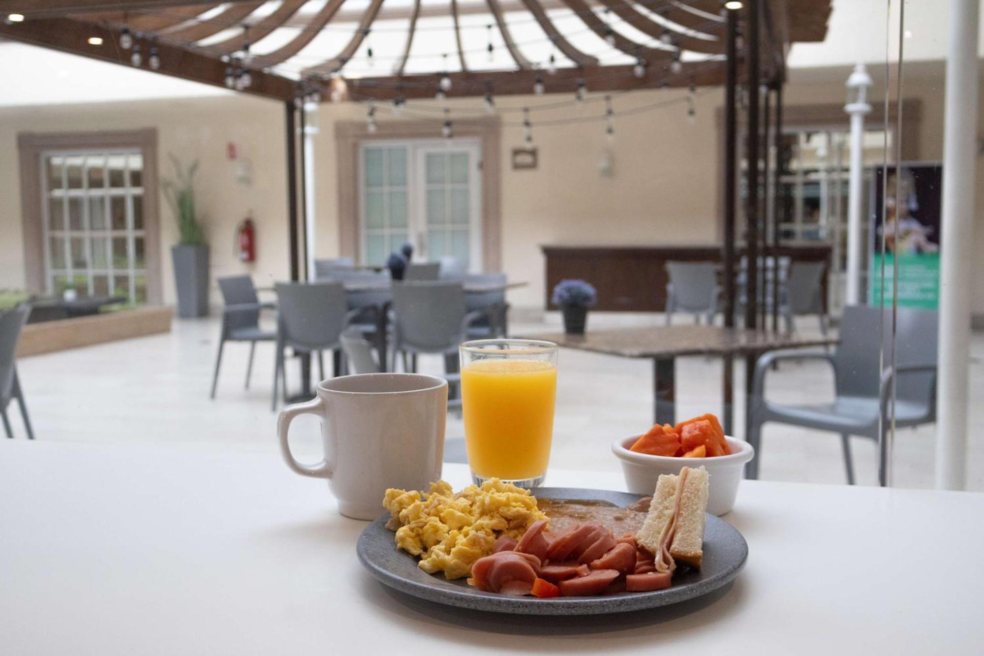 Best Western Plus Monterrey Colon 외부 사진